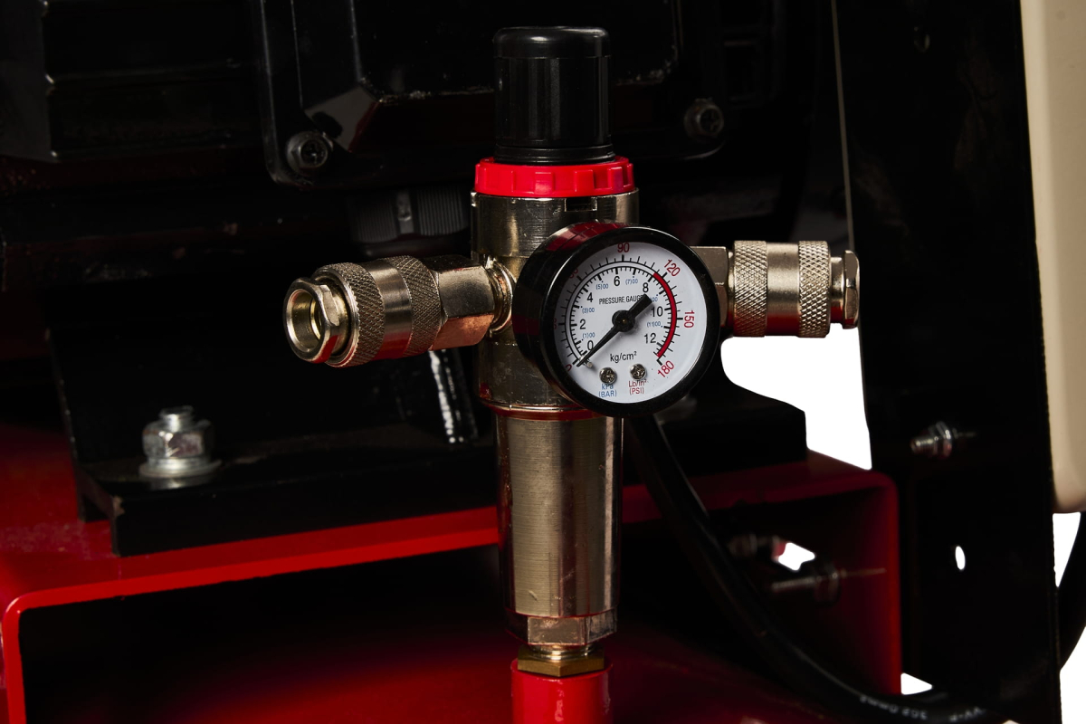 ФОТО КАРТИНКИ ЗОБРАЖЕННЯ Kompresor Olejowy 300L 3 tłoki + separator KD1411 РОЗДРІБ ОПТ ГУРТ ГУРТОМ ОПТОМ! З ЄВРОПИ! ЯКІСТЬ! Купити Львів Характеристики Ціна Оплата Доставка "БОГОДАР" ІНТЕРНЕТ-МАГАЗИН Огляд Рейтинг Порівняння Як вибрати Якісний