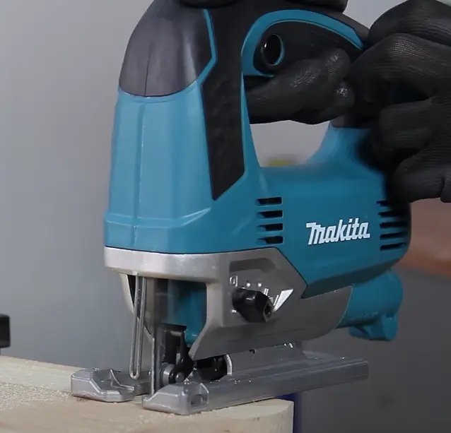 ФОТО КАРТИНКИ ЗОБРАЖЕННЯ Електролобзик з низькою вібрацією, 650 Вт MAKITA JV 0600 K РОЗДРІБ ОПТ ГУРТ ГУРТОМ ОПТОМ! З ЄВРОПИ! ЯКІСТЬ! Купити Львів Характеристики Ціна Оплата Доставка "БОГОДАР" ІНТЕРНЕТ-МАГАЗИН Огляд Рейтинг Порівняння Як вибрати Якісний