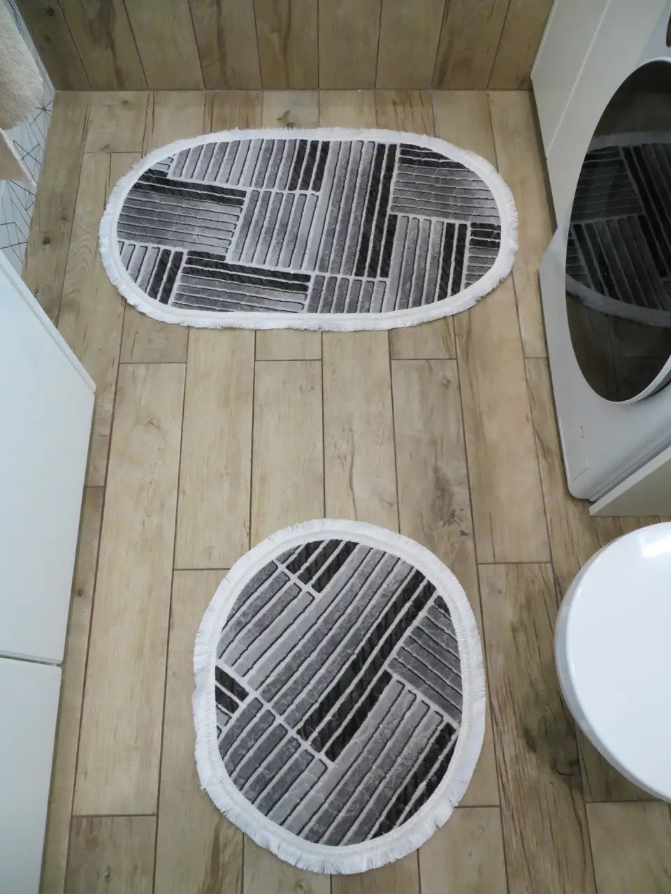 ФОТО КАРТИНКИ ЗОБРАЖЕННЯ Набір килимків для ванної кімнати, 2 шт, CARPET ONE Туреччина K106 grey РОЗДРІБ ОПТ ГУРТ ГУРТОМ ОПТОМ! З ЄВРОПИ! ЯКІСТЬ! Купити Львів Характеристики Ціна Оплата Доставка "БОГОДАР" ІНТЕРНЕТ-МАГАЗИН Огляд Рейтинг Порівняння Як вибрати Якісний