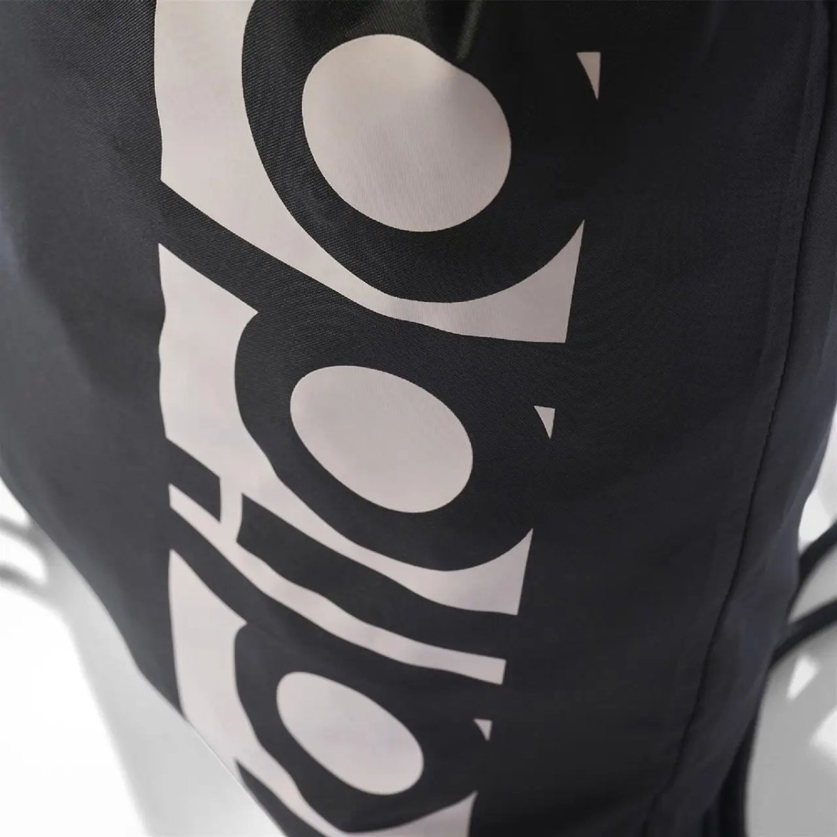 ФОТО КАРТИНКИ ЗОБРАЖЕННЯ Сумка для взуття, торба ADIDAS LINEAR PERFORMANCE GYMSACK S99986 РОЗДРІБ ОПТ ГУРТ ГУРТОМ ОПТОМ! З ЄВРОПИ! ЯКІСТЬ! Купити Львів Характеристики Ціна Оплата Доставка "БОГОДАР" ІНТЕРНЕТ-МАГАЗИН Огляд Рейтинг Порівняння Як вибрати Якісний
