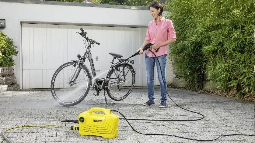 ФОТО КАРТИНКИ ЗОБРАЖЕННЯ Потужна мінімийка високого тиску KARCHER К2 Classic : 1400 Вт, тиск 110 бар, 360 л/год РОЗДРІБ ОПТ ГУРТ ГУРТОМ ОПТОМ! З ЄВРОПИ! ЯКІСТЬ! Купити Львів Характеристики Ціна Оплата Доставка "БОГОДАР" ІНТЕРНЕТ-МАГАЗИН Огляд Рейтинг Порівняння Як вибрати Якісний