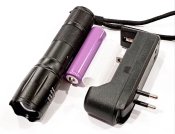 ФОТО КАРТИНКИ ЗОБРАЖЕННЯ Ліхтар ручний POLICE BL-1831-T6 /18650/ Zoom /зарядка (RB214) РОЗДРІБ ОПТ ГУРТ ГУРТОМ ОПТОМ! З ЄВРОПИ! ЯКІСТЬ! Купити Львів Характеристики Ціна Оплата Доставка "БОГОДАР" ІНТЕРНЕТ-МАГАЗИН Огляд Рейтинг Порівняння Як вибрати Якісний