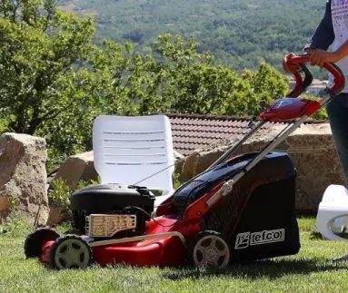 ФОТО КАРТИНКИ ЗОБРАЖЕННЯ Бензинова газонокосарка EFCO LR 48 PBQ Comfort plus: 1000-1400 м2, захоплення 46 см, висота зрізу-28-75мм, травозбірник 70 л, муль РОЗДРІБ ОПТ ГУРТ ГУРТОМ ОПТОМ! З ЄВРОПИ! ЯКІСТЬ! Купити Львів Характеристики Ціна Оплата Доставка "БОГОДАР" ІНТЕРНЕТ-МАГАЗИН Огляд Рейтинг Порівняння Як вибрати Якісний