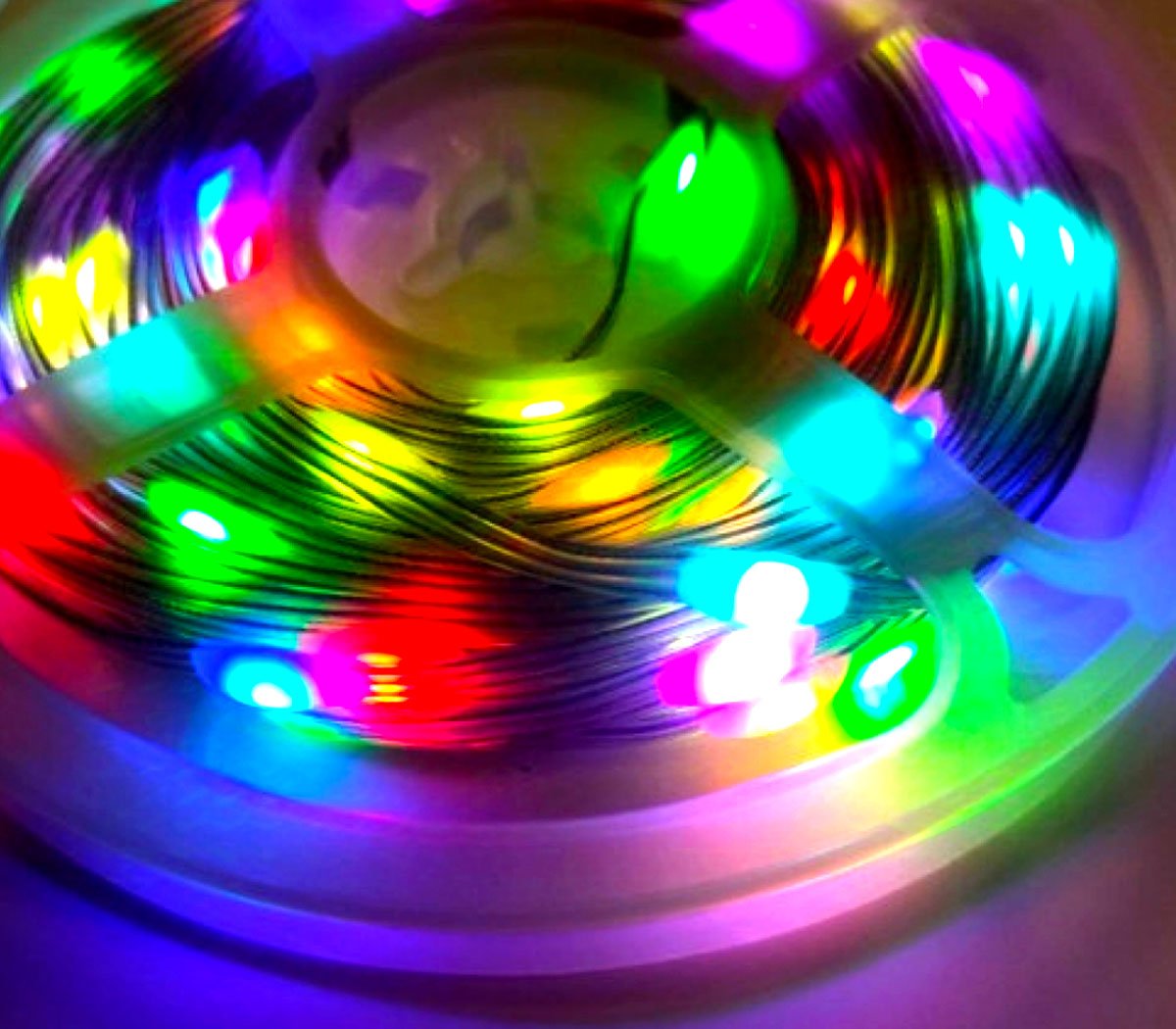 ФОТО КАРТИНКИ ЗОБРАЖЕННЯ Комплект стрічка лента LEDSTRIP 5050 USB BLUETOOTH MUSIC 10 метрів LED RGB SYMPHONY SMD ГІРЛЯНДА різнокольорова світлодіодна + Контролер + Пульт РОЗДРІБ ОПТ ГУРТ ГУРТОМ ОПТОМ! З ЄВРОПИ! ЯКІСТЬ! Купити Львів Характеристики Ціна Оплата Доставка "БОГОДАР" ІНТЕРНЕТ-МАГАЗИН Огляд Рейтинг Порівняння Як вибрати Якісний