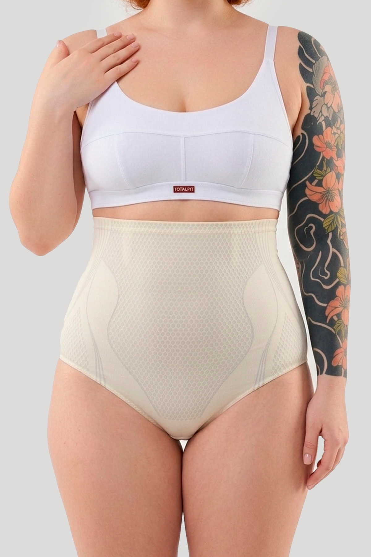 ФОТО КАРТИНКИ ЗОБРАЖЕННЯ Високі корегуючі трусики Innerlift TOTALFIT TR23-C321-M M Світло-бежевий РОЗДРІБ ОПТ ГУРТ ГУРТОМ ОПТОМ! З ЄВРОПИ! ЯКІСТЬ! Купити Львів Характеристики Ціна Оплата Доставка "БОГОДАР" ІНТЕРНЕТ-МАГАЗИН Огляд Рейтинг Порівняння Як вибрати Якісний