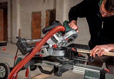 ФОТО КАРТИНКИ ЗОБРАЖЕННЯ Потужна торцювальна пила METABO KGS 254 M NEW : 1.8 кВт, диск 254 мм х 30 мм, 613254000 РОЗДРІБ ОПТ ГУРТ ГУРТОМ ОПТОМ! З ЄВРОПИ! ЯКІСТЬ! Купити Львів Характеристики Ціна Оплата Доставка "БОГОДАР" ІНТЕРНЕТ-МАГАЗИН Огляд Рейтинг Порівняння Як вибрати Якісний