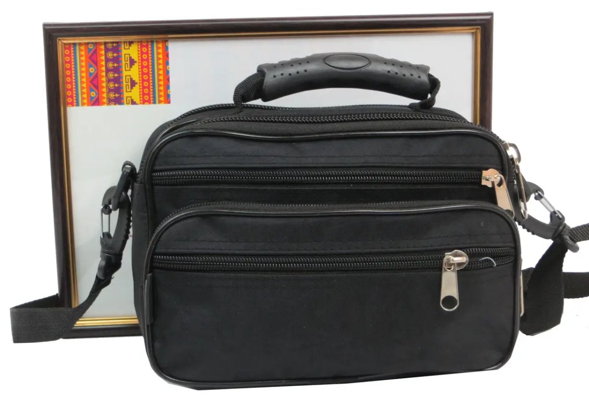 ФОТО КАРТИНКИ ЗОБРАЖЕННЯ Чоловіча сумка WALLABY з тканини 21231 black РОЗДРІБ ОПТ ГУРТ ГУРТОМ ОПТОМ! З ЄВРОПИ! ЯКІСТЬ! Купити Львів Характеристики Ціна Оплата Доставка "БОГОДАР" ІНТЕРНЕТ-МАГАЗИН Огляд Рейтинг Порівняння Як вибрати Якісний