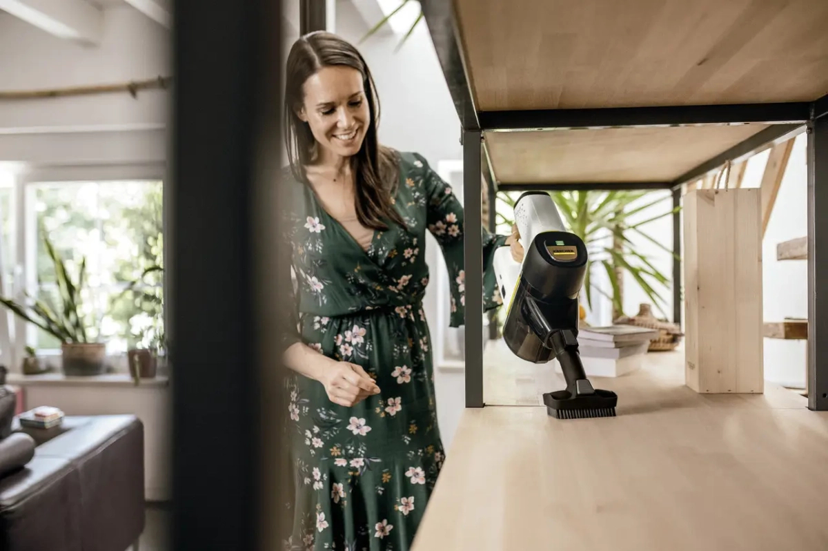 ФОТО КАРТИНКИ ЗОБРАЖЕННЯ Акумуляторний пилосос Kärcher VC 6 Cordless ourFamily 1.198-670.0, 250 Вт, 25.2 В, HEPA 12 РОЗДРІБ ОПТ ГУРТ ГУРТОМ ОПТОМ! З ЄВРОПИ! ЯКІСТЬ! Купити Львів Характеристики Ціна Оплата Доставка "БОГОДАР" ІНТЕРНЕТ-МАГАЗИН Огляд Рейтинг Порівняння Як вибрати Якісний