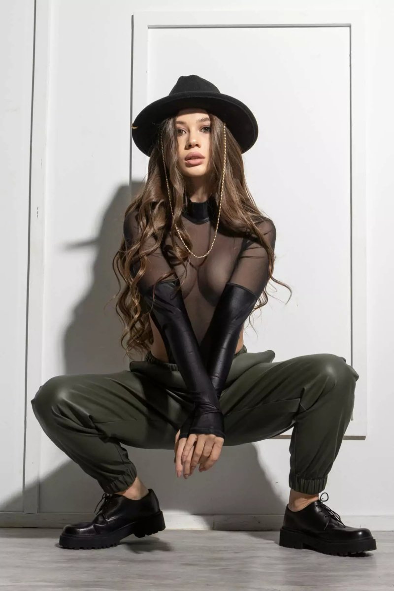 ФОТО КАРТИНКИ ЗОБРАЖЕННЯ Джогери жіночі шкіряні TOTALFIT E8-K36 L Хакі РОЗДРІБ ОПТ ГУРТ ГУРТОМ ОПТОМ! З ЄВРОПИ! ЯКІСТЬ! Купити Львів Характеристики Ціна Оплата Доставка "БОГОДАР" ІНТЕРНЕТ-МАГАЗИН Огляд Рейтинг Порівняння Як вибрати Якісний