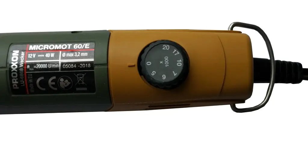 ФОТО КАРТИНКИ ЗОБРАЖЕННЯ Високоточна бормашина (гравер) Proxxon Micromot 60/E (28515), Кейс, 34додаткових насадки, Німеччина РОЗДРІБ ОПТ ГУРТ ГУРТОМ ОПТОМ! З ЄВРОПИ! ЯКІСТЬ! Купити Львів Характеристики Ціна Оплата Доставка "БОГОДАР" ІНТЕРНЕТ-МАГАЗИН Огляд Рейтинг Порівняння Як вибрати Якісний