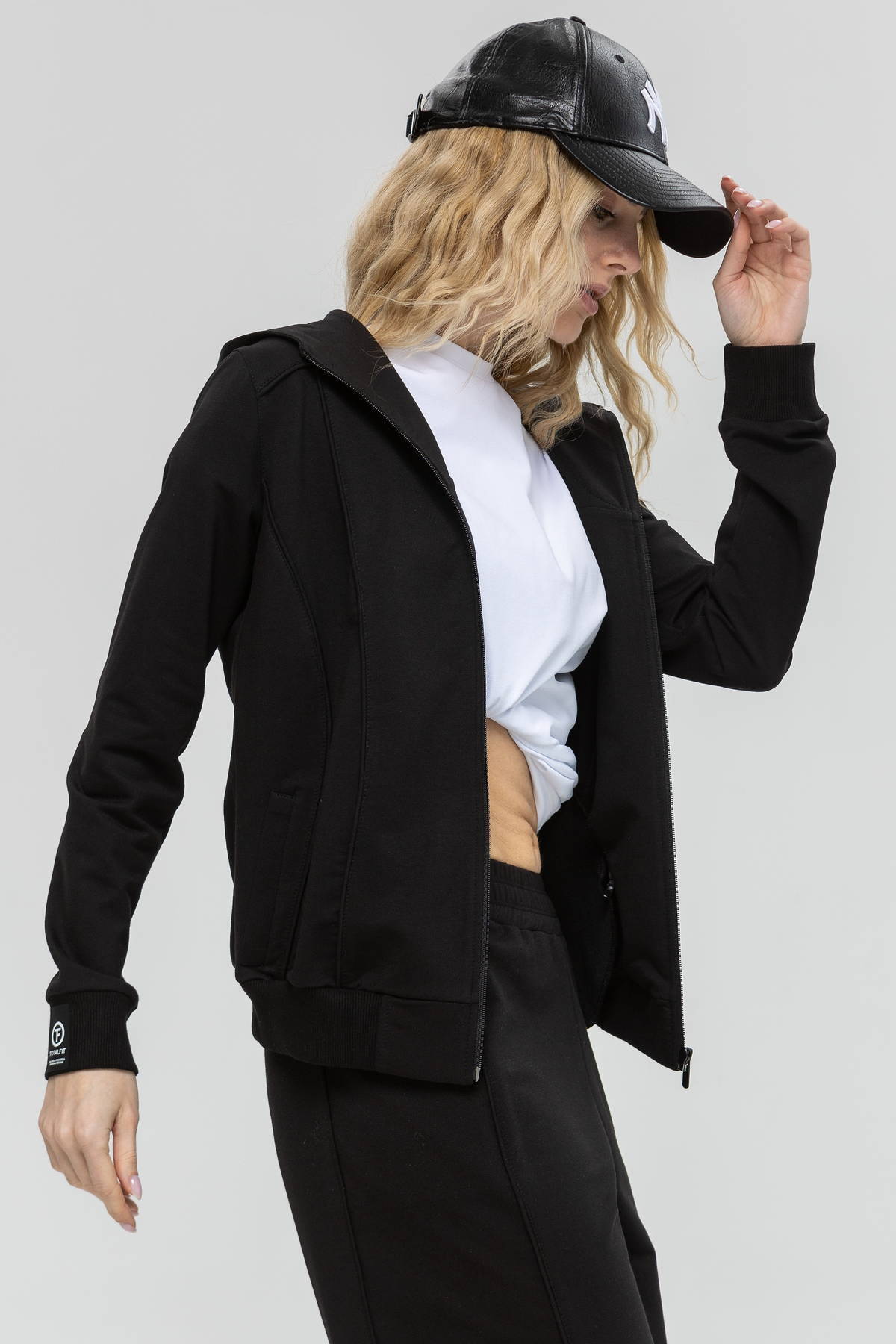 ФОТО КАРТИНКИ ЗОБРАЖЕННЯ Демісезонна кофта із капюшоном Baggy TOTALFIT A10-LD10-2XL 2XL Чорний РОЗДРІБ ОПТ ГУРТ ГУРТОМ ОПТОМ! З ЄВРОПИ! ЯКІСТЬ! Купити Львів Характеристики Ціна Оплата Доставка "БОГОДАР" ІНТЕРНЕТ-МАГАЗИН Огляд Рейтинг Порівняння Як вибрати Якісний