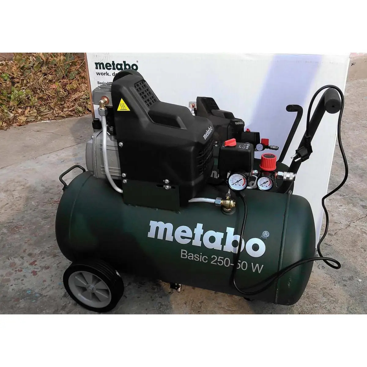 ФОТО КАРТИНКИ ЗОБРАЖЕННЯ Компресор METABO Basic 250-24 W (601533000) РОЗДРІБ ОПТ ГУРТ ГУРТОМ ОПТОМ! З ЄВРОПИ! ЯКІСТЬ! Купити Львів Характеристики Ціна Оплата Доставка "БОГОДАР" ІНТЕРНЕТ-МАГАЗИН Огляд Рейтинг Порівняння Як вибрати Якісний