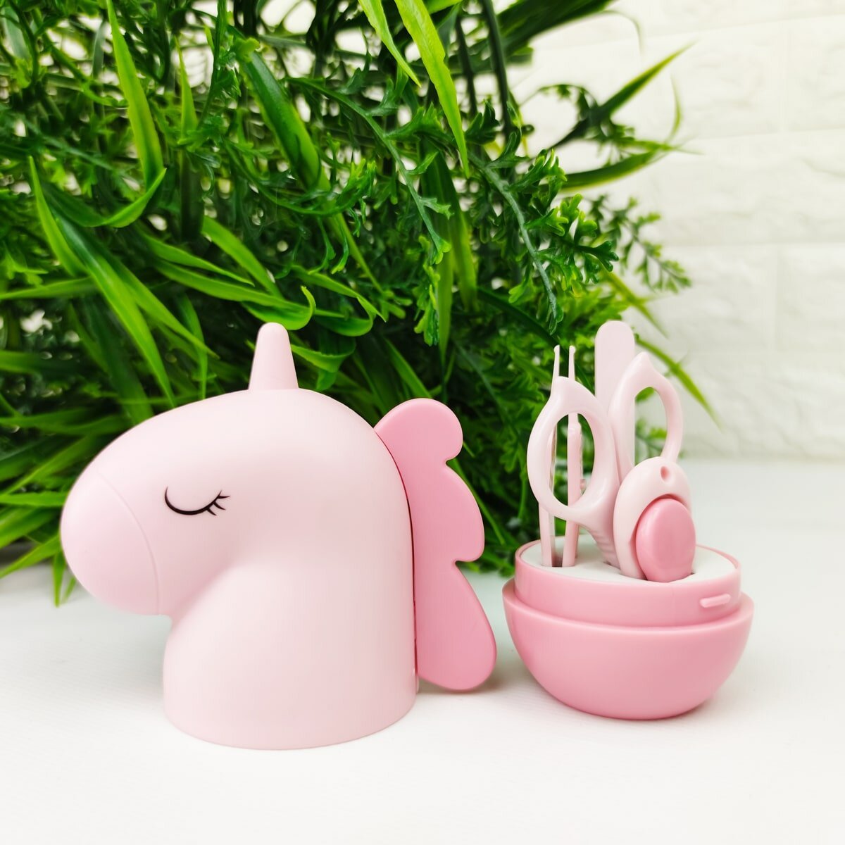 ФОТО КАРТИНКИ ЗОБРАЖЕННЯ Манікюрний набір "Єдиноріг" Рожевий SW-00000225 РОЗДРІБ ОПТ ГУРТ ГУРТОМ ОПТОМ! З ЄВРОПИ! ЯКІСТЬ! Купити Львів Характеристики Ціна Оплата Доставка "БОГОДАР" ІНТЕРНЕТ-МАГАЗИН Огляд Рейтинг Порівняння Як вибрати Якісний