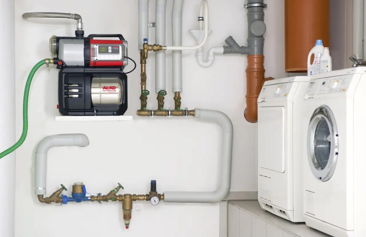 ФОТО КАРТИНКИ ЗОБРАЖЕННЯ Потужна побутова насосна станція AL-KO HW 4000 FCS Comfort : 1000 Вт, висота подачі 45 м, 4000 л/год РОЗДРІБ ОПТ ГУРТ ГУРТОМ ОПТОМ! З ЄВРОПИ! ЯКІСТЬ! Купити Львів Характеристики Ціна Оплата Доставка "БОГОДАР" ІНТЕРНЕТ-МАГАЗИН Огляд Рейтинг Порівняння Як вибрати Якісний