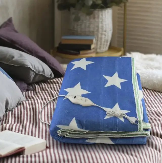 ФОТО КАРТИНКИ ЗОБРАЖЕННЯ Електропростирадло ELECTRIC BLANKET 150*180 біла зірка / 7421 РОЗДРІБ ОПТ ГУРТ ГУРТОМ ОПТОМ! З ЄВРОПИ! ЯКІСТЬ! Купити Львів Характеристики Ціна Оплата Доставка "БОГОДАР" ІНТЕРНЕТ-МАГАЗИН Огляд Рейтинг Порівняння Як вибрати Якісний