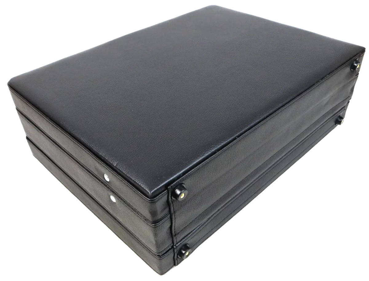 ФОТО КАРТИНКИ ЗОБРАЖЕННЯ Великий дипломат з розширенням з еко шкіри PORTFOLIO чорний D17603 РОЗДРІБ ОПТ ГУРТ ГУРТОМ ОПТОМ! З ЄВРОПИ! ЯКІСТЬ! Купити Львів Характеристики Ціна Оплата Доставка "БОГОДАР" ІНТЕРНЕТ-МАГАЗИН Огляд Рейтинг Порівняння Як вибрати Якісний