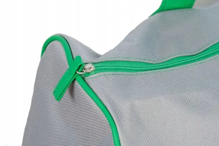 ФОТО КАРТИНКИ ЗОБРАЖЕННЯ Спортивна сумка UNITED COLORS OF BENETTON сіра на 32л S1645410 РОЗДРІБ ОПТ ГУРТ ГУРТОМ ОПТОМ! З ЄВРОПИ! ЯКІСТЬ! Купити Львів Характеристики Ціна Оплата Доставка "БОГОДАР" ІНТЕРНЕТ-МАГАЗИН Огляд Рейтинг Порівняння Як вибрати Якісний