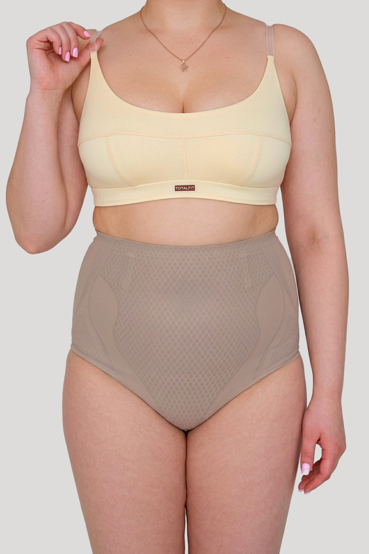 ФОТО КАРТИНКИ ЗОБРАЖЕННЯ Високі корегуючі трусики Innerlift TOTALFIT TR23-C32-M M Бежевий РОЗДРІБ ОПТ ГУРТ ГУРТОМ ОПТОМ! З ЄВРОПИ! ЯКІСТЬ! Купити Львів Характеристики Ціна Оплата Доставка "БОГОДАР" ІНТЕРНЕТ-МАГАЗИН Огляд Рейтинг Порівняння Як вибрати Якісний