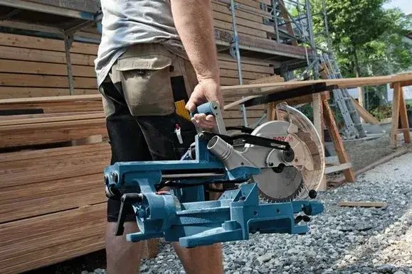ФОТО КАРТИНКИ ЗОБРАЖЕННЯ Торцювальна пила BOSCH PROFESSIONAL GCM 800 SJ : 1,4 кВт, 5500 об/хв. глибина/довжина різу 70/270 мм, диск 210-216 мм РОЗДРІБ ОПТ ГУРТ ГУРТОМ ОПТОМ! З ЄВРОПИ! ЯКІСТЬ! Купити Львів Характеристики Ціна Оплата Доставка "БОГОДАР" ІНТЕРНЕТ-МАГАЗИН Огляд Рейтинг Порівняння Як вибрати Якісний