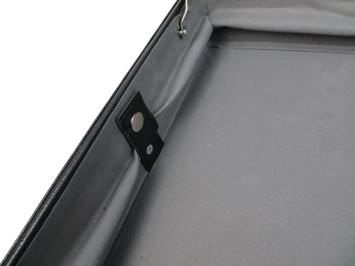 ФОТО КАРТИНКИ ЗОБРАЖЕННЯ Класичний кейс, дипломат з еко шкіри PORTFOLIO чорний D17604 РОЗДРІБ ОПТ ГУРТ ГУРТОМ ОПТОМ! З ЄВРОПИ! ЯКІСТЬ! Купити Львів Характеристики Ціна Оплата Доставка "БОГОДАР" ІНТЕРНЕТ-МАГАЗИН Огляд Рейтинг Порівняння Як вибрати Якісний