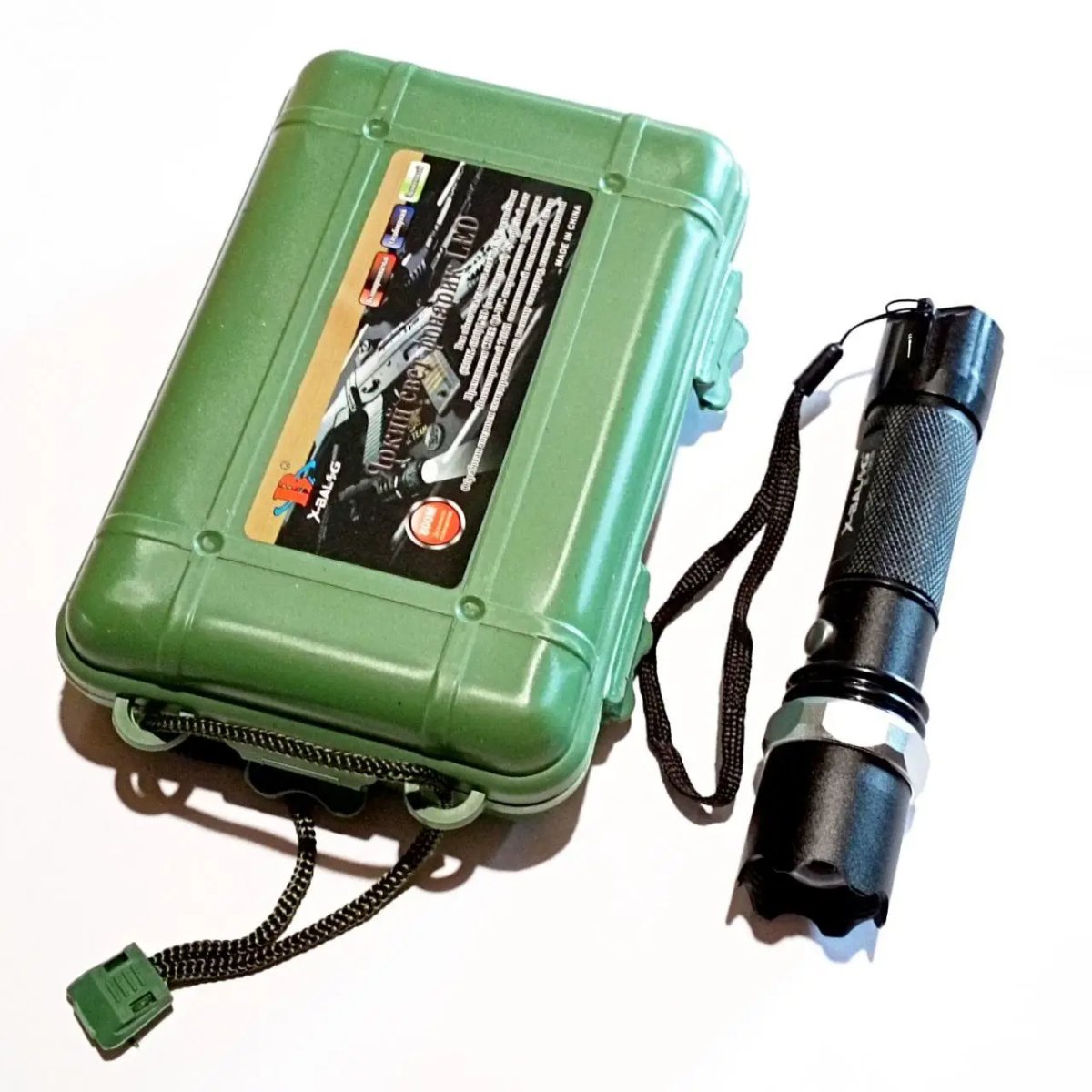 ФОТО КАРТИНКИ ЗОБРАЖЕННЯ Ліхтар ручний POLICE BL-T8628/ 18650/ вело кріплення/ box РОЗДРІБ ОПТ ГУРТ ГУРТОМ ОПТОМ! З ЄВРОПИ! ЯКІСТЬ! Купити Львів Характеристики Ціна Оплата Доставка "БОГОДАР" ІНТЕРНЕТ-МАГАЗИН Огляд Рейтинг Порівняння Як вибрати Якісний