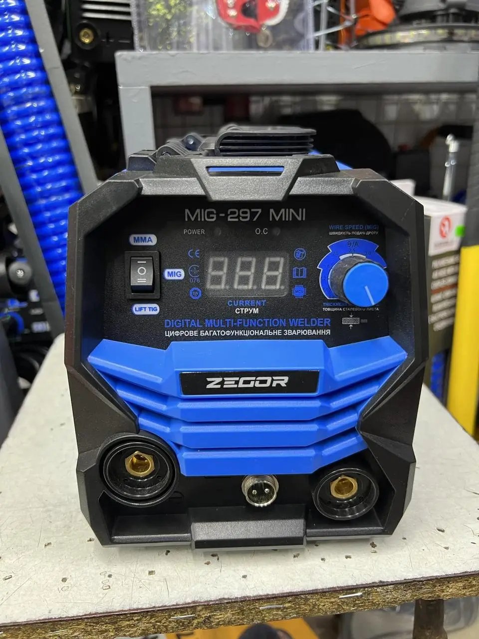 ФОТО КАРТИНКИ ЗОБРАЖЕННЯ Зварювальний напівавтомат ZEGOR MIG/MMA/TiG-297 MINI : 4.2 кВт, електрод 1.6-4.0, дріт 0.8-1.0 мм РОЗДРІБ ОПТ ГУРТ ГУРТОМ ОПТОМ! З ЄВРОПИ! ЯКІСТЬ! Купити Львів Характеристики Ціна Оплата Доставка "БОГОДАР" ІНТЕРНЕТ-МАГАЗИН Огляд Рейтинг Порівняння Як вибрати Якісний