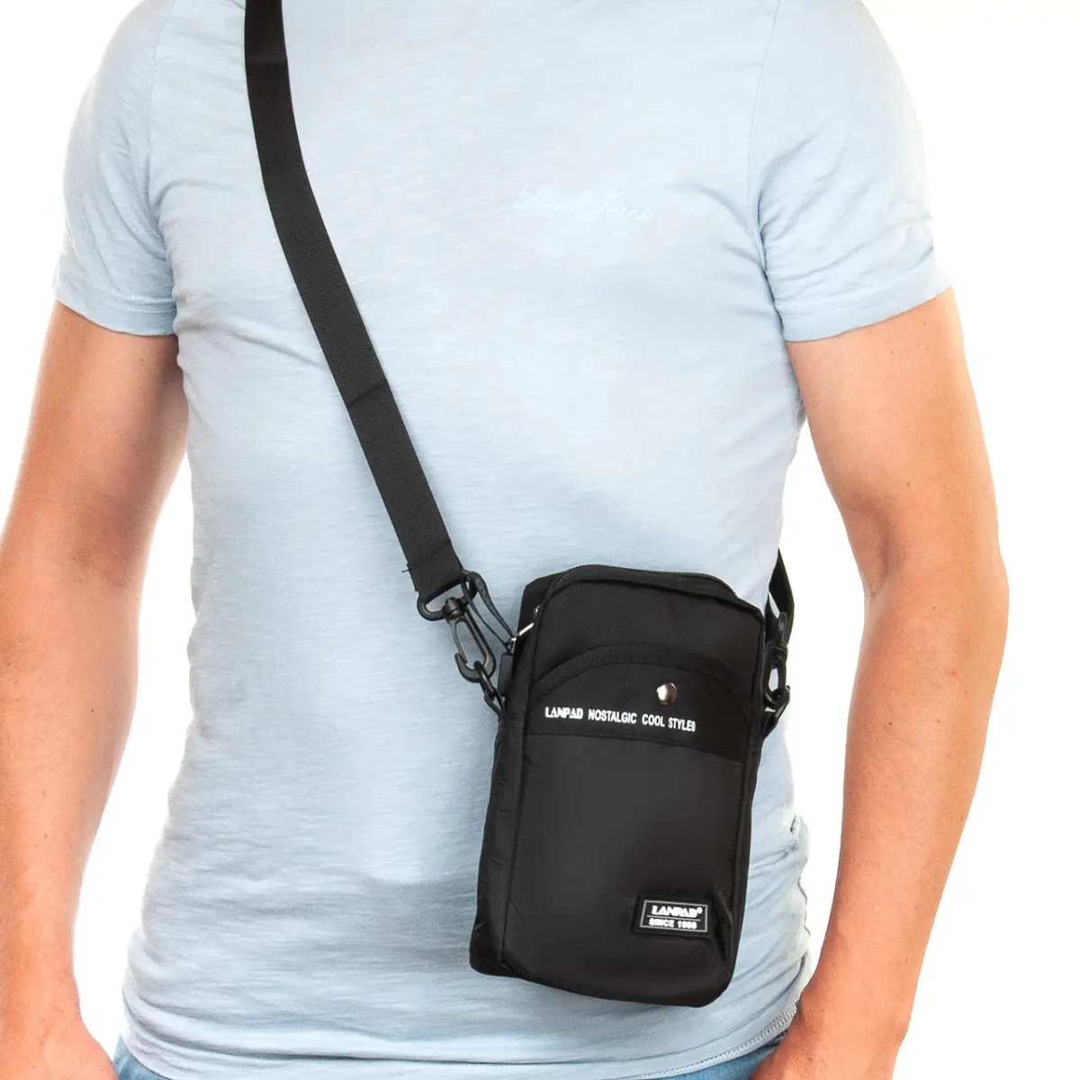 ФОТО КАРТИНКИ ЗОБРАЖЕННЯ Невелика чоловіча сумка через плече LANPAD чорна LAN8647 black РОЗДРІБ ОПТ ГУРТ ГУРТОМ ОПТОМ! З ЄВРОПИ! ЯКІСТЬ! Купити Львів Характеристики Ціна Оплата Доставка "БОГОДАР" ІНТЕРНЕТ-МАГАЗИН Огляд Рейтинг Порівняння Як вибрати Якісний