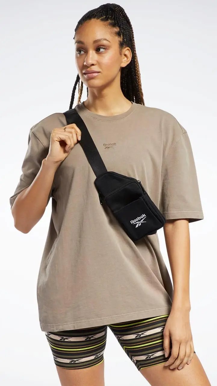 ФОТО КАРТИНКИ ЗОБРАЖЕННЯ Коттонова нагрудна сумка, слінг Reebok Classic Foundation чорна SH36535 black РОЗДРІБ ОПТ ГУРТ ГУРТОМ ОПТОМ! З ЄВРОПИ! ЯКІСТЬ! Купити Львів Характеристики Ціна Оплата Доставка "БОГОДАР" ІНТЕРНЕТ-МАГАЗИН Огляд Рейтинг Порівняння Як вибрати Якісний
