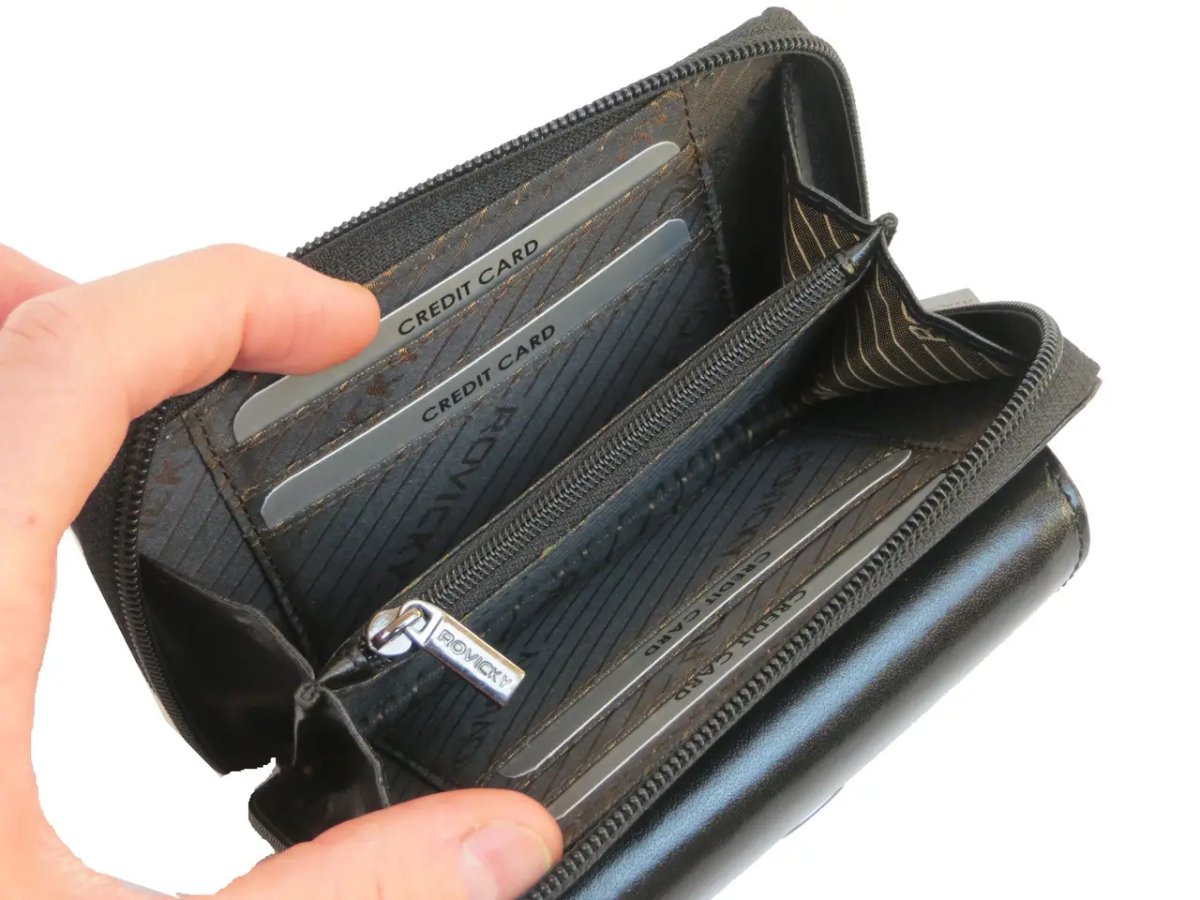 ФОТО КАРТИНКИ ЗОБРАЖЕННЯ Сумка на ремінь ROVICKY шкіряна чорна 12122-CRP043ASL РОЗДРІБ ОПТ ГУРТ ГУРТОМ ОПТОМ! З ЄВРОПИ! ЯКІСТЬ! Купити Львів Характеристики Ціна Оплата Доставка "БОГОДАР" ІНТЕРНЕТ-МАГАЗИН Огляд Рейтинг Порівняння Як вибрати Якісний