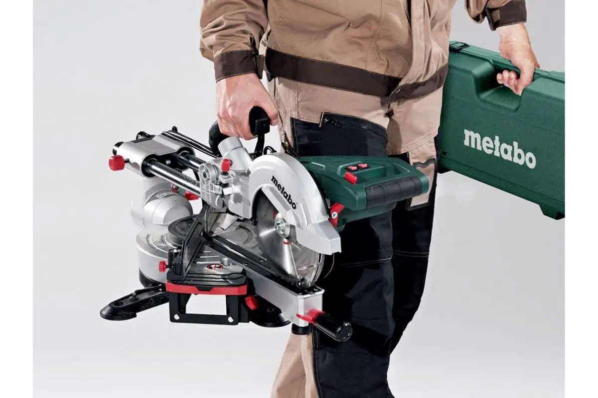 ФОТО КАРТИНКИ ЗОБРАЖЕННЯ Ручна торцювальна пила з протяжкою по дереву METABO KGS 216 M : 1500 Вт, глибина різу 65мм, круг 216 мм (619260000) РОЗДРІБ ОПТ ГУРТ ГУРТОМ ОПТОМ! З ЄВРОПИ! ЯКІСТЬ! Купити Львів Характеристики Ціна Оплата Доставка "БОГОДАР" ІНТЕРНЕТ-МАГАЗИН Огляд Рейтинг Порівняння Як вибрати Якісний