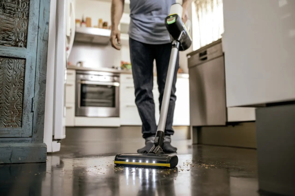 ФОТО КАРТИНКИ ЗОБРАЖЕННЯ Акумуляторний пилосос Kärcher VC 6 Cordless ourFamily 1.198-670.0, 250 Вт, 25.2 В, HEPA 12 РОЗДРІБ ОПТ ГУРТ ГУРТОМ ОПТОМ! З ЄВРОПИ! ЯКІСТЬ! Купити Львів Характеристики Ціна Оплата Доставка "БОГОДАР" ІНТЕРНЕТ-МАГАЗИН Огляд Рейтинг Порівняння Як вибрати Якісний