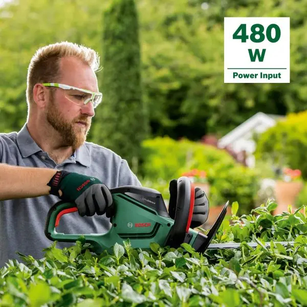 ФОТО КАРТИНКИ ЗОБРАЖЕННЯ Електричний кущоріз BOSCH UniversalHedgeCut 60 : 480 Вт, шина 600 мм (06008C0703) РОЗДРІБ ОПТ ГУРТ ГУРТОМ ОПТОМ! З ЄВРОПИ! ЯКІСТЬ! Купити Львів Характеристики Ціна Оплата Доставка "БОГОДАР" ІНТЕРНЕТ-МАГАЗИН Огляд Рейтинг Порівняння Як вибрати Якісний