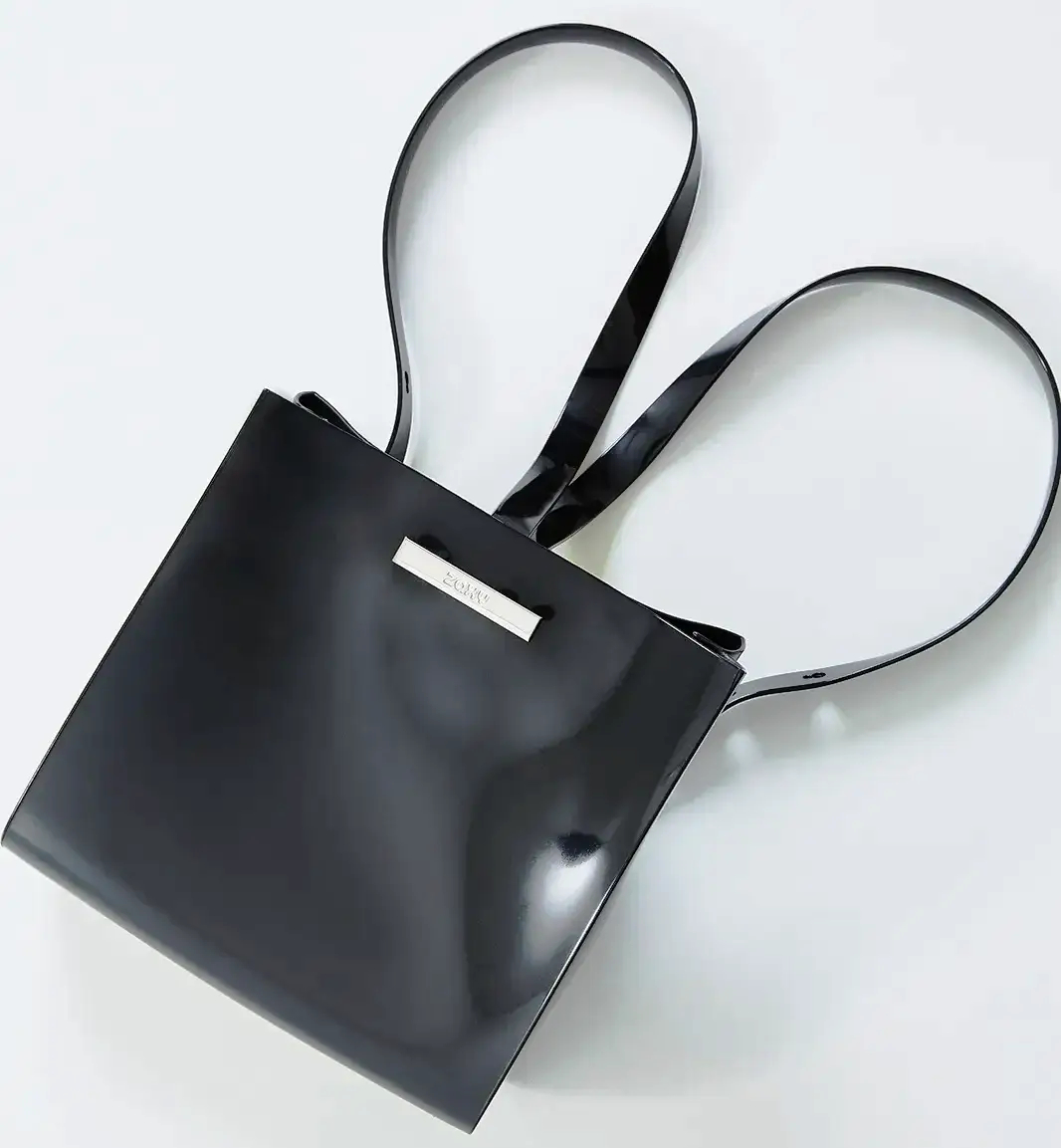 ФОТО КАРТИНКИ ЗОБРАЖЕННЯ Жіноча каучукова сумка-рюкзак трансформер ZAXY CLOSER BAG чорна RSZAXACBG black РОЗДРІБ ОПТ ГУРТ ГУРТОМ ОПТОМ! З ЄВРОПИ! ЯКІСТЬ! Купити Львів Характеристики Ціна Оплата Доставка "БОГОДАР" ІНТЕРНЕТ-МАГАЗИН Огляд Рейтинг Порівняння Як вибрати Якісний