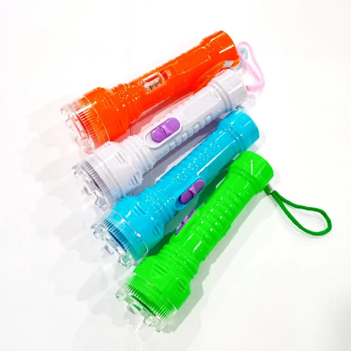 ФОТО КАРТИНКИ ЗОБРАЖЕННЯ Ліхтар брелок JC-5918/3XG3 / 1 LED РОЗДРІБ ОПТ ГУРТ ГУРТОМ ОПТОМ! З ЄВРОПИ! ЯКІСТЬ! Купити Львів Характеристики Ціна Оплата Доставка "БОГОДАР" ІНТЕРНЕТ-МАГАЗИН Огляд Рейтинг Порівняння Як вибрати Якісний