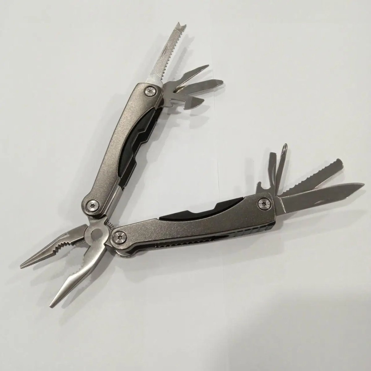 ФОТО КАРТИНКИ ЗОБРАЖЕННЯ Мультитул M85, сірий, великий РОЗДРІБ ОПТ ГУРТ ГУРТОМ ОПТОМ! З ЄВРОПИ! ЯКІСТЬ! Купити Львів Характеристики Ціна Оплата Доставка "БОГОДАР" ІНТЕРНЕТ-МАГАЗИН Огляд Рейтинг Порівняння Як вибрати Якісний