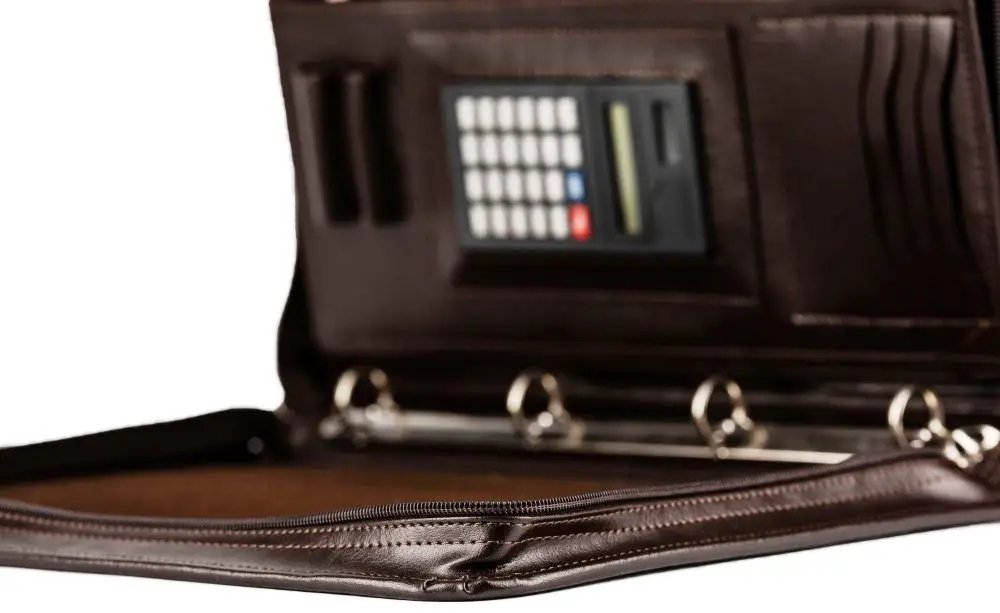 ФОТО КАРТИНКИ ЗОБРАЖЕННЯ Ділова папка A4 Амо із штучної шкіри SSBW04 brown РОЗДРІБ ОПТ ГУРТ ГУРТОМ ОПТОМ! З ЄВРОПИ! ЯКІСТЬ! Купити Львів Характеристики Ціна Оплата Доставка "БОГОДАР" ІНТЕРНЕТ-МАГАЗИН Огляд Рейтинг Порівняння Як вибрати Якісний