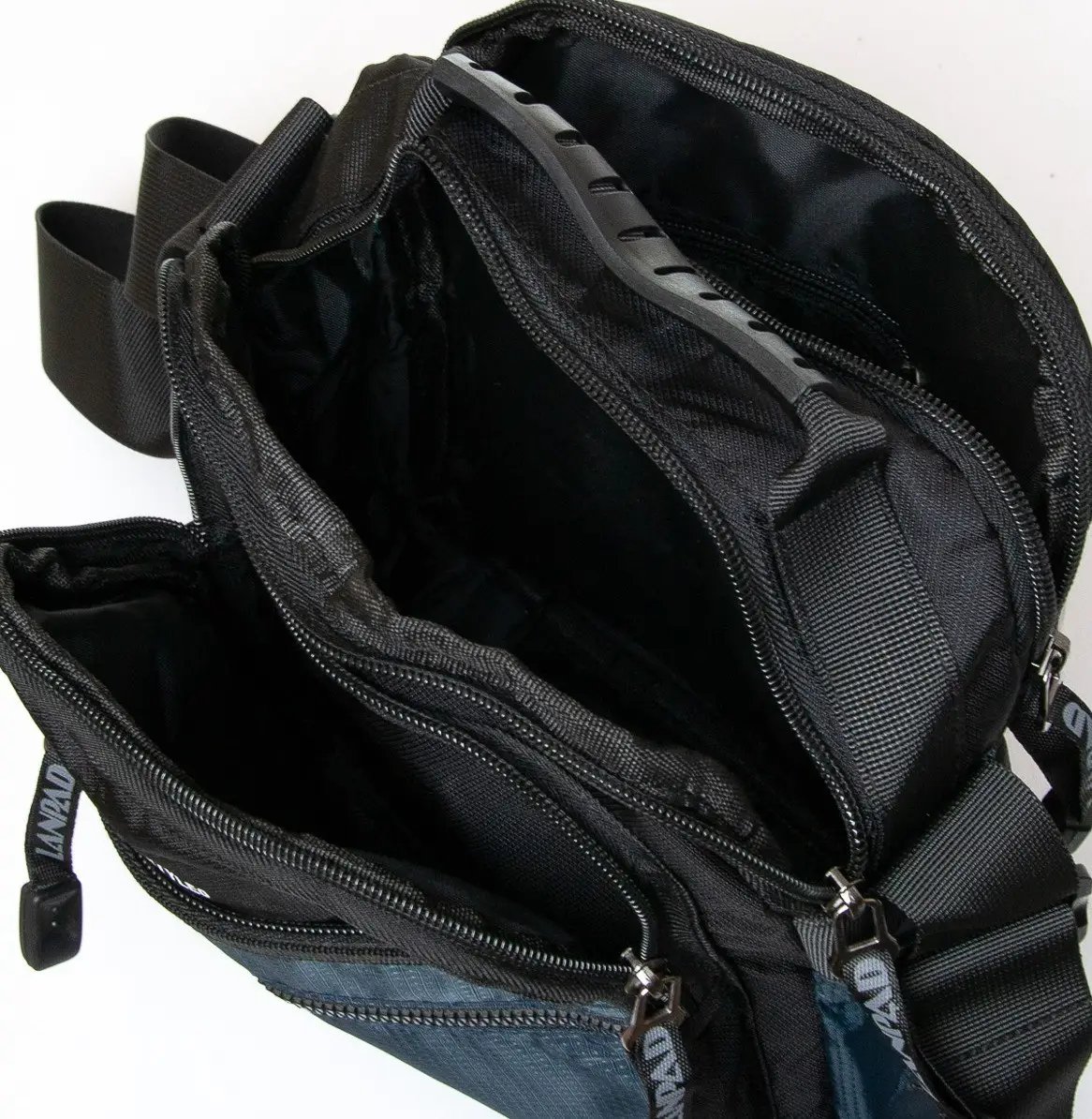 ФОТО КАРТИНКИ ЗОБРАЖЕННЯ Сумка чоловіча LANPAD тканинна LAN8651 blue РОЗДРІБ ОПТ ГУРТ ГУРТОМ ОПТОМ! З ЄВРОПИ! ЯКІСТЬ! Купити Львів Характеристики Ціна Оплата Доставка "БОГОДАР" ІНТЕРНЕТ-МАГАЗИН Огляд Рейтинг Порівняння Як вибрати Якісний