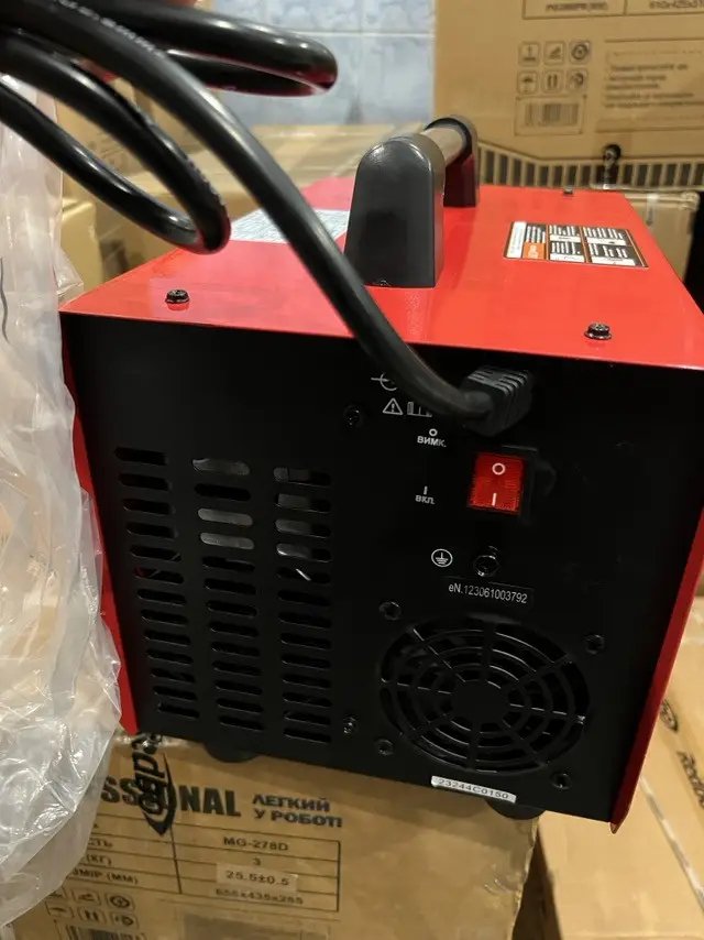 ФОТО КАРТИНКИ ЗОБРАЖЕННЯ Потужний плазморіз EDON Pro CUT 40P (з компресором) : 6.8 кВт, струм 40 А, ККД 85%, товщина різу 12 мм, зі вбудованим компресором РОЗДРІБ ОПТ ГУРТ ГУРТОМ ОПТОМ! З ЄВРОПИ! ЯКІСТЬ! Купити Львів Характеристики Ціна Оплата Доставка "БОГОДАР" ІНТЕРНЕТ-МАГАЗИН Огляд Рейтинг Порівняння Як вибрати Якісний