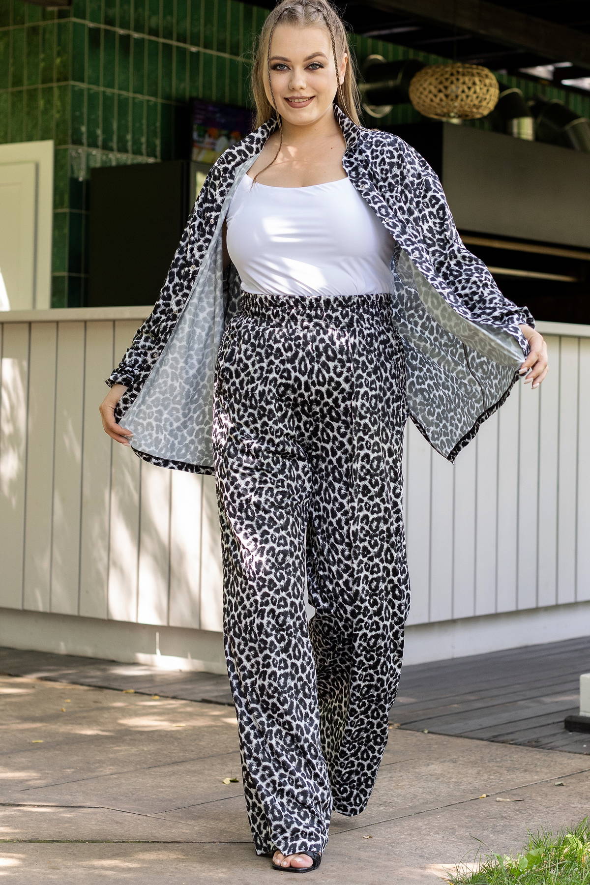 ФОТО КАРТИНКИ ЗОБРАЖЕННЯ Костюм Loungewear із мікрофібри "Leopard" TOTALFIT RY1+E13-P151-2XL 2XL Різнокольоровий РОЗДРІБ ОПТ ГУРТ ГУРТОМ ОПТОМ! З ЄВРОПИ! ЯКІСТЬ! Купити Львів Характеристики Ціна Оплата Доставка "БОГОДАР" ІНТЕРНЕТ-МАГАЗИН Огляд Рейтинг Порівняння Як вибрати Якісний