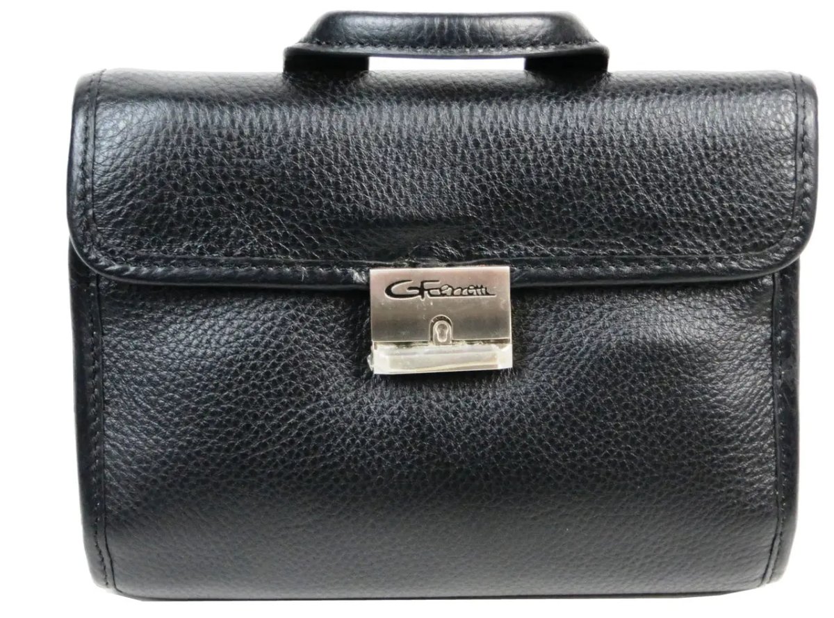 ФОТО КАРТИНКИ ЗОБРАЖЕННЯ Чоловіча шкіряна барсетка GIORGIO FERRETTI чорна Ef043 black РОЗДРІБ ОПТ ГУРТ ГУРТОМ ОПТОМ! З ЄВРОПИ! ЯКІСТЬ! Купити Львів Характеристики Ціна Оплата Доставка "БОГОДАР" ІНТЕРНЕТ-МАГАЗИН Огляд Рейтинг Порівняння Як вибрати Якісний