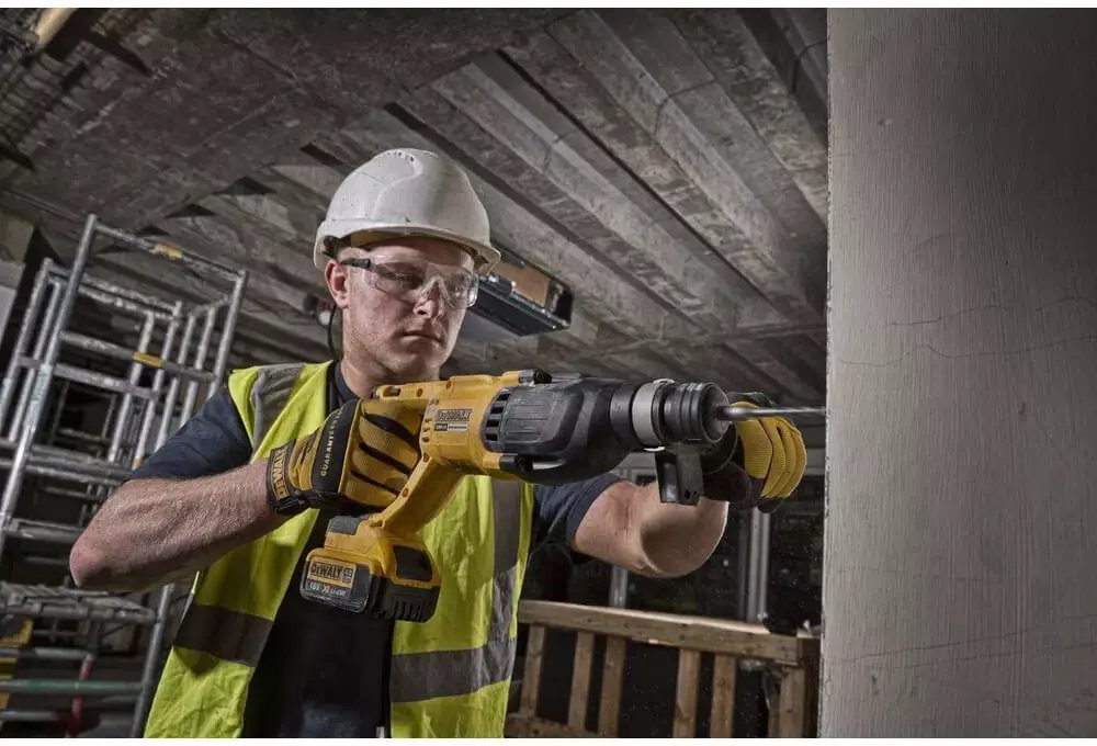 ФОТО КАРТИНКИ ЗОБРАЖЕННЯ Перфоратор акумуляторний безщітковий SDS-Plus DEWALT DCH133M1:2.6 Дж, 18В, SDS РОЗДРІБ ОПТ ГУРТ ГУРТОМ ОПТОМ! З ЄВРОПИ! ЯКІСТЬ! Купити Львів Характеристики Ціна Оплата Доставка "БОГОДАР" ІНТЕРНЕТ-МАГАЗИН Огляд Рейтинг Порівняння Як вибрати Якісний