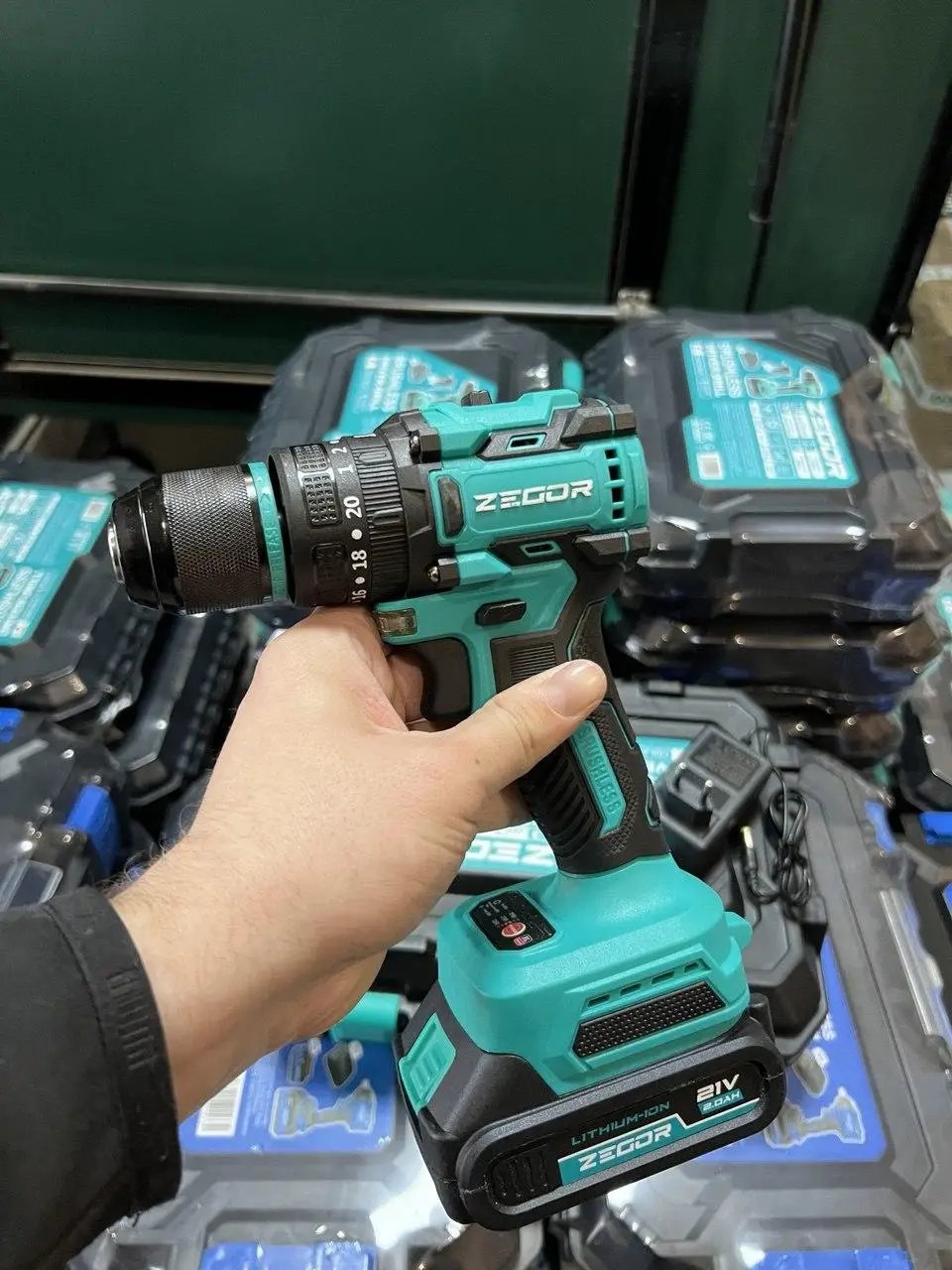 ФОТО КАРТИНКИ ЗОБРАЖЕННЯ Шуруповерт акумуляторний ZEGOR CDB-21BLH (акуми 2Ah 2шт і зарядка) РОЗДРІБ ОПТ ГУРТ ГУРТОМ ОПТОМ! З ЄВРОПИ! ЯКІСТЬ! Купити Львів Характеристики Ціна Оплата Доставка "БОГОДАР" ІНТЕРНЕТ-МАГАЗИН Огляд Рейтинг Порівняння Як вибрати Якісний