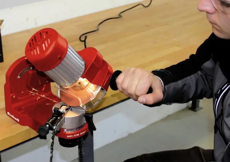 ФОТО КАРТИНКИ ЗОБРАЖЕННЯ Електричний станок для заточки ланцюгів EINHELL GC-CS 85 E NEW : 85 Вт, 1.9 кг заточка ланцюгів (4499920) РОЗДРІБ ОПТ ГУРТ ГУРТОМ ОПТОМ! З ЄВРОПИ! ЯКІСТЬ! Купити Львів Характеристики Ціна Оплата Доставка "БОГОДАР" ІНТЕРНЕТ-МАГАЗИН Огляд Рейтинг Порівняння Як вибрати Якісний
