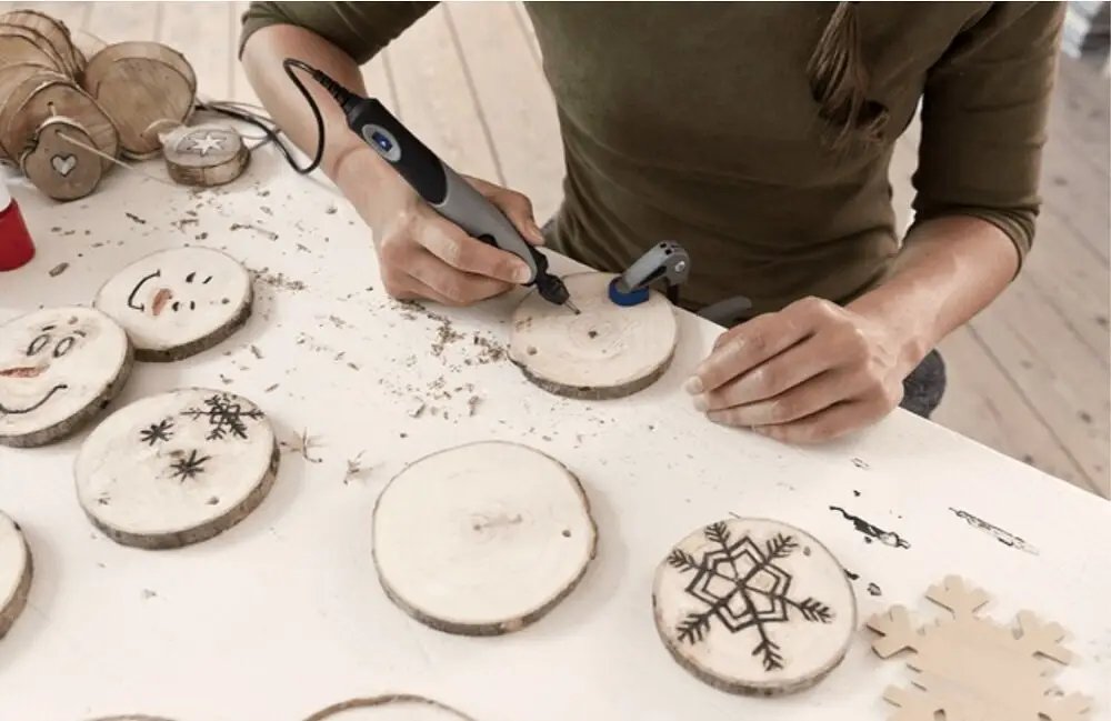 ФОТО КАРТИНКИ ЗОБРАЖЕННЯ Багатофункціональний інструмент (гравер) DREMEL Stylo+ з 15 насадками (F0132050JM) РОЗДРІБ ОПТ ГУРТ ГУРТОМ ОПТОМ! З ЄВРОПИ! ЯКІСТЬ! Купити Львів Характеристики Ціна Оплата Доставка "БОГОДАР" ІНТЕРНЕТ-МАГАЗИН Огляд Рейтинг Порівняння Як вибрати Якісний