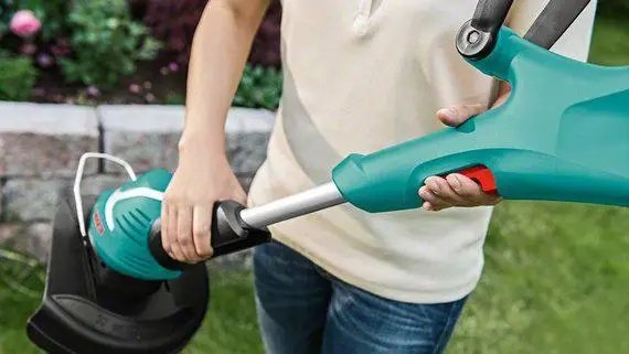 ФОТО КАРТИНКИ ЗОБРАЖЕННЯ Потужній тример електричний садовий для трави BOSCH ART 24 : 400 Вт, 12000 об/хв, волосінь, 24 см РОЗДРІБ ОПТ ГУРТ ГУРТОМ ОПТОМ! З ЄВРОПИ! ЯКІСТЬ! Купити Львів Характеристики Ціна Оплата Доставка "БОГОДАР" ІНТЕРНЕТ-МАГАЗИН Огляд Рейтинг Порівняння Як вибрати Якісний