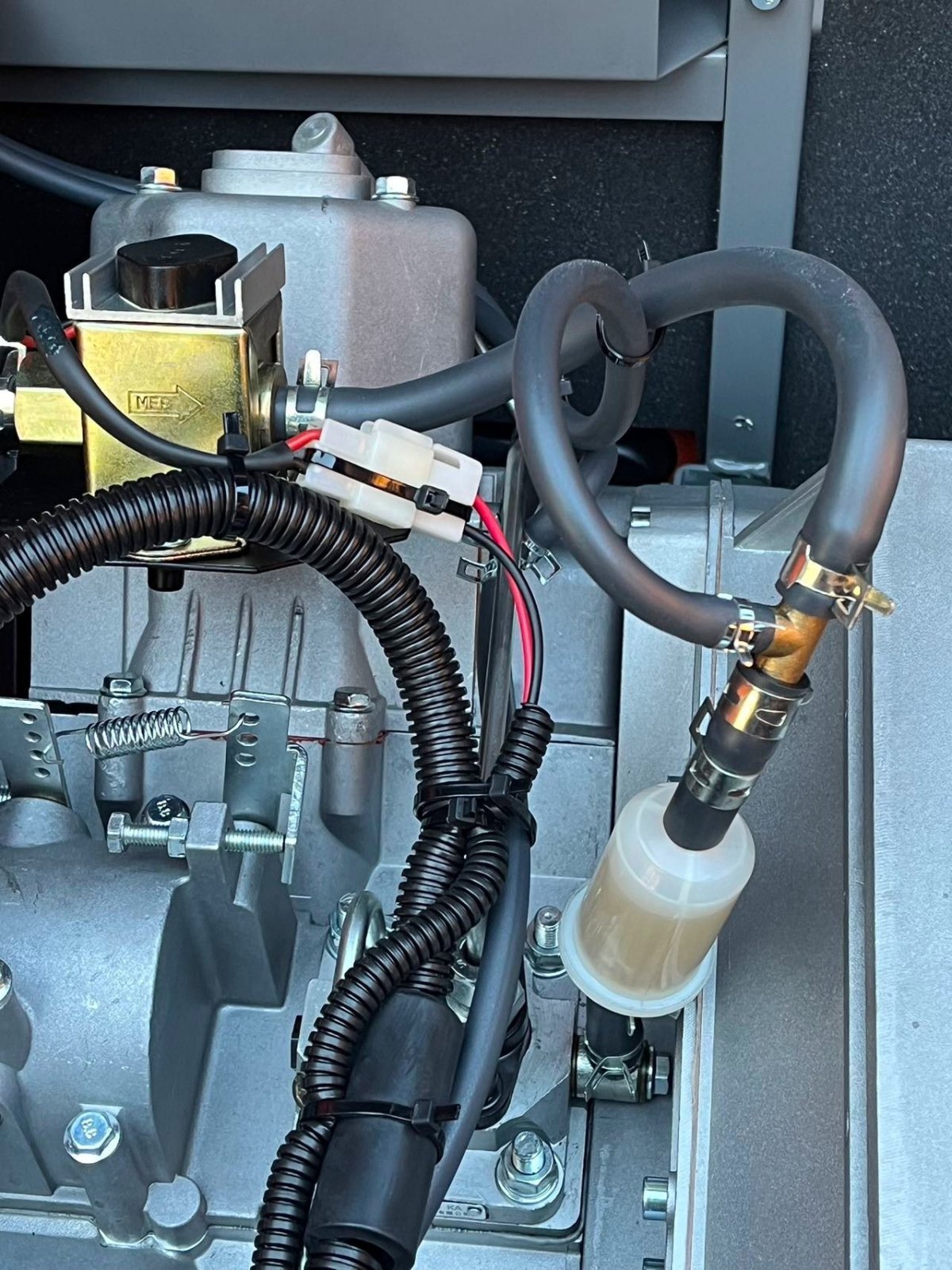 ФОТО КАРТИНКИ ЗОБРАЖЕННЯ Agregat prądotwórczy jednofazowy DIESEL 12/13kW KD197 РОЗДРІБ ОПТ ГУРТ ГУРТОМ ОПТОМ! З ЄВРОПИ! ЯКІСТЬ! Купити Львів Характеристики Ціна Оплата Доставка "БОГОДАР" ІНТЕРНЕТ-МАГАЗИН Огляд Рейтинг Порівняння Як вибрати Якісний