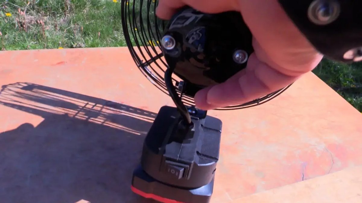 ФОТО КАРТИНКИ ЗОБРАЖЕННЯ Потужний акумуляторний вентилятор EDON ED-FS 21/8 M : 21V (без акума і зарядки) РОЗДРІБ ОПТ ГУРТ ГУРТОМ ОПТОМ! З ЄВРОПИ! ЯКІСТЬ! Купити Львів Характеристики Ціна Оплата Доставка "БОГОДАР" ІНТЕРНЕТ-МАГАЗИН Огляд Рейтинг Порівняння Як вибрати Якісний