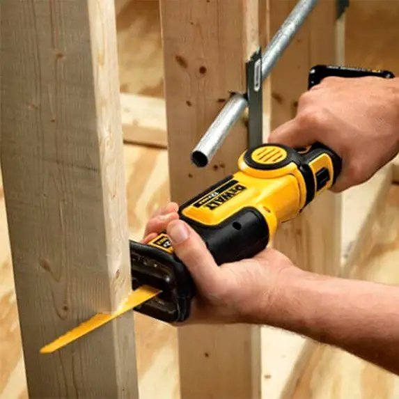 ФОТО КАРТИНКИ ЗОБРАЖЕННЯ Акумуляторна шабельна пила DEWALT DCS310N: без Акб 10.8В, 2700 ход/хв. Електроножовка РОЗДРІБ ОПТ ГУРТ ГУРТОМ ОПТОМ! З ЄВРОПИ! ЯКІСТЬ! Купити Львів Характеристики Ціна Оплата Доставка "БОГОДАР" ІНТЕРНЕТ-МАГАЗИН Огляд Рейтинг Порівняння Як вибрати Якісний