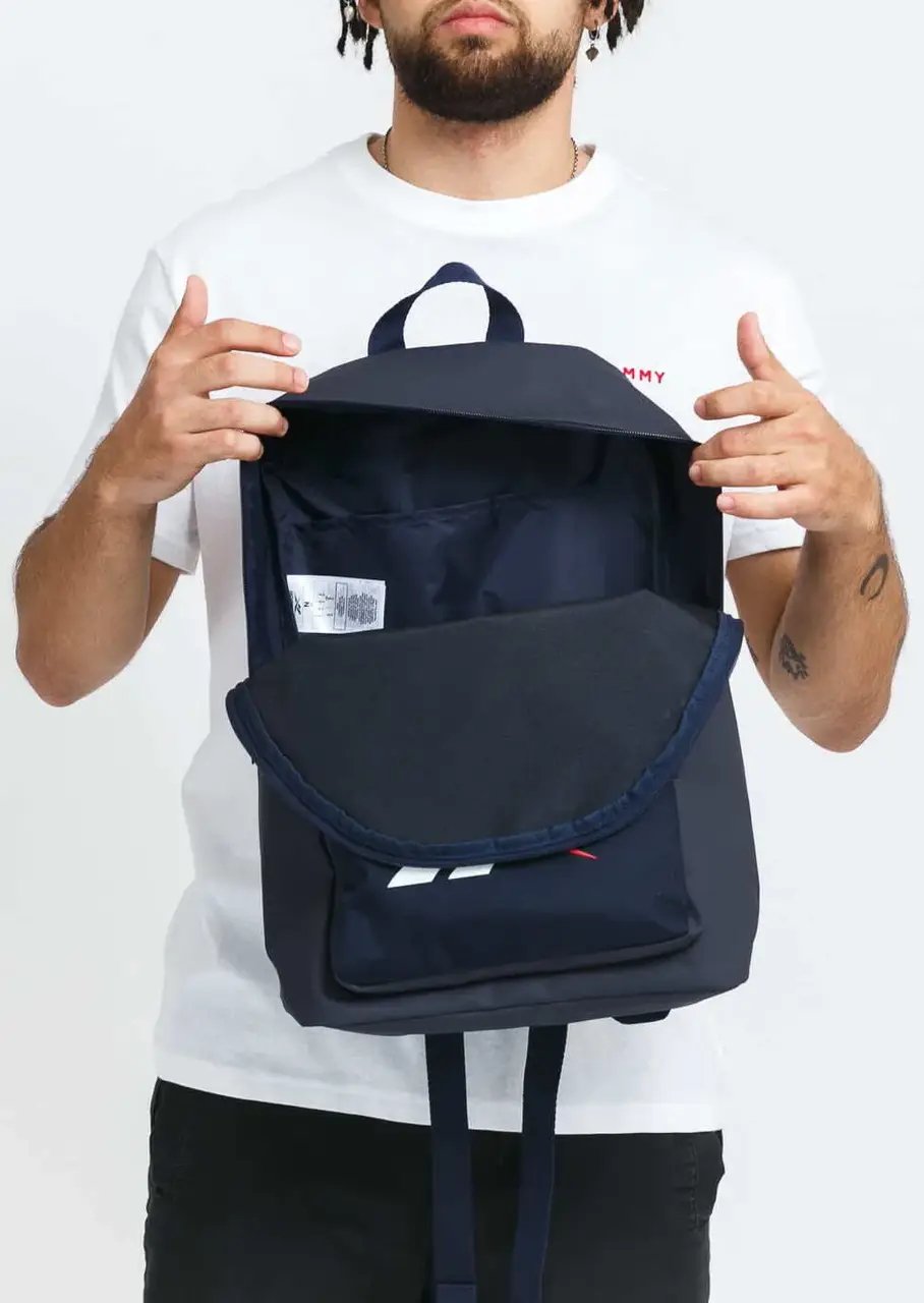 ФОТО КАРТИНКИ ЗОБРАЖЕННЯ Спортивний рюкзак 20L REEBOK BACKPACK CLASSICS FOUNDATION синій SGP0152 navy РОЗДРІБ ОПТ ГУРТ ГУРТОМ ОПТОМ! З ЄВРОПИ! ЯКІСТЬ! Купити Львів Характеристики Ціна Оплата Доставка "БОГОДАР" ІНТЕРНЕТ-МАГАЗИН Огляд Рейтинг Порівняння Як вибрати Якісний