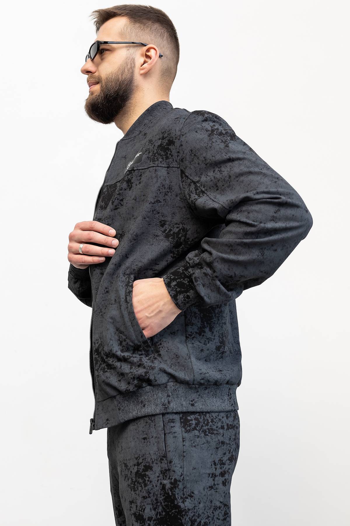 ФОТО КАРТИНКИ ЗОБРАЖЕННЯ Бомбер чоловічий Urban Eclipse TOTALFIT AM1-LDP158-4XL 4XL Чорний РОЗДРІБ ОПТ ГУРТ ГУРТОМ ОПТОМ! З ЄВРОПИ! ЯКІСТЬ! Купити Львів Характеристики Ціна Оплата Доставка "БОГОДАР" ІНТЕРНЕТ-МАГАЗИН Огляд Рейтинг Порівняння Як вибрати Якісний